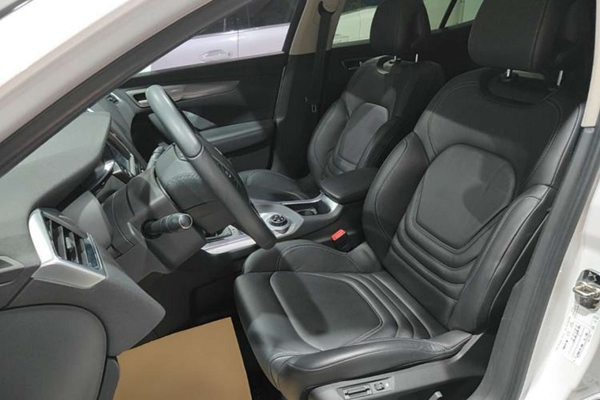 Used DS 6 2016 1.6T Luxury Edition THP160 Left Front Seat