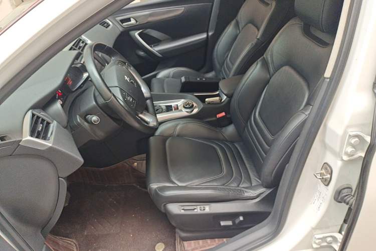 Used DS 6 2016 1.6T Luxury Edition THP160 Left Front Seat