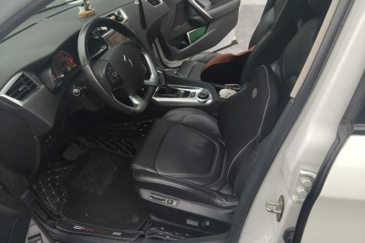 Used DS 6 2016 1.6T Luxury Edition THP160 Left Front Seat