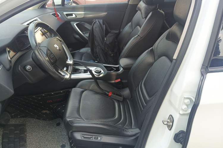 Used DS 6 2016 1.6T Luxury Edition THP160 Left Front Seat