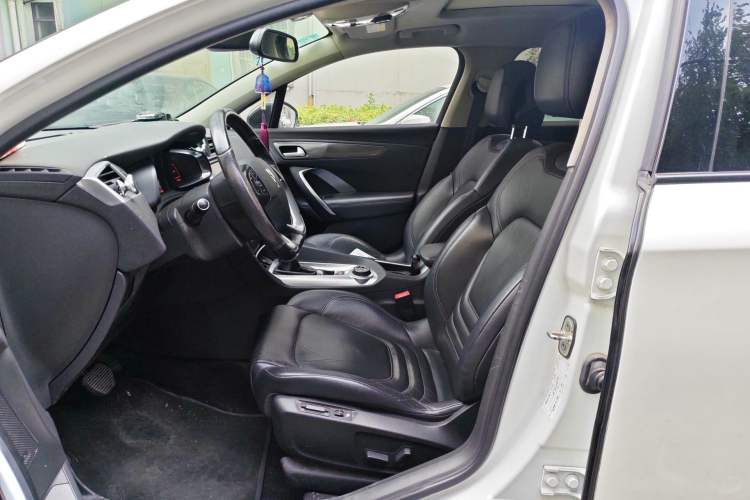 Used DS 6 2016 1.6T Luxury Edition THP160 Left Front Seat