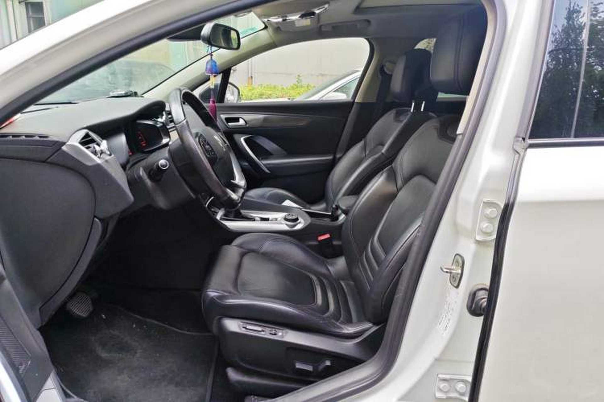 Used DS 6 2016 1.6T Luxury Edition THP160 Left Front Seat