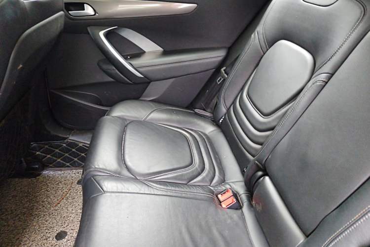 Used DS 6 2016 1.6T Luxury Edition THP160 Left Rear Seat