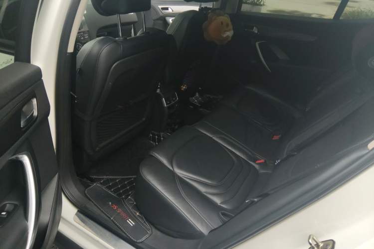 Used DS 6 2016 1.6T Luxury Edition THP160 Left Rear Seat