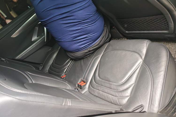 Used DS 6 2016 1.6T Luxury Edition THP160 Left Rear Seat
