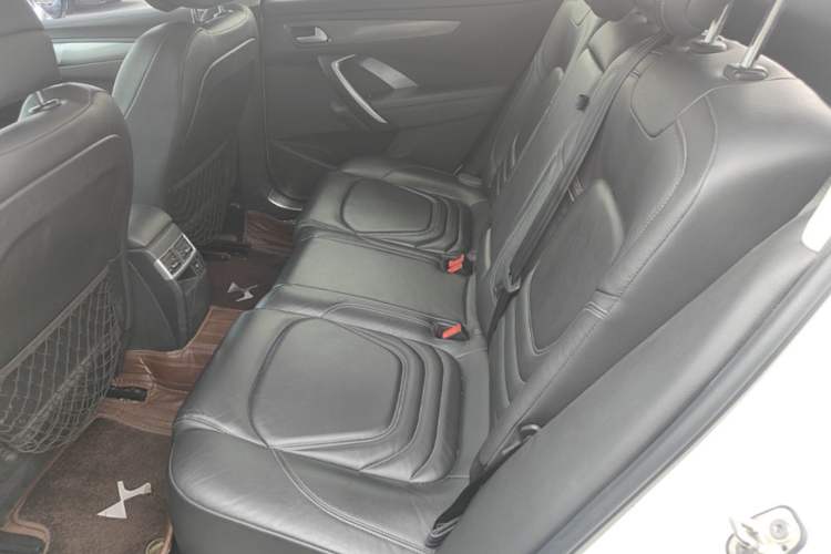 Used DS 6 2016 1.6T Luxury Edition THP160 Left Rear Seat