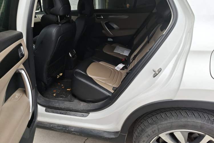 Used DS 6 2016 1.6T Luxury Edition THP160 Left Rear Seat