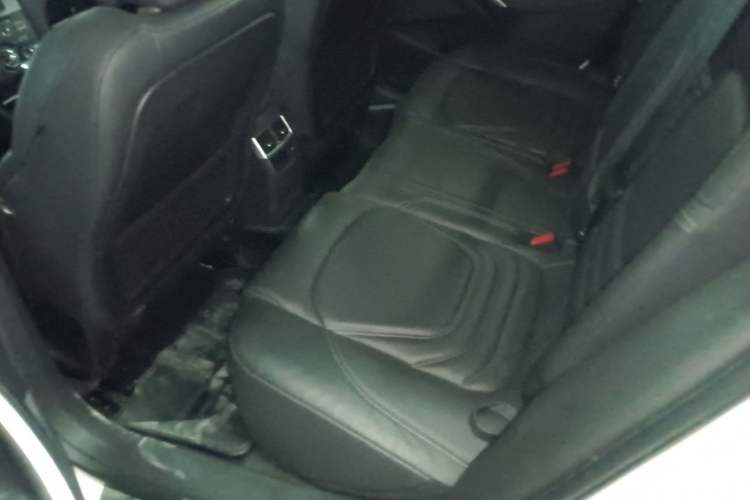 Used DS 6 2016 1.6T Luxury Edition THP160 Left Rear Seat