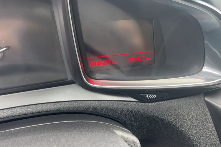 Used DS 6 2016 1.6T Luxury Edition THP160 Odometer Close Up