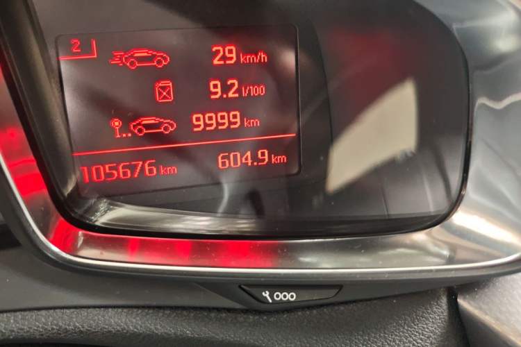 Used DS 6 2016 1.6T Luxury Edition THP160 Odometer Close Up