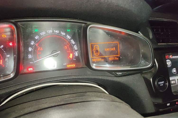 Used DS 6 2016 1.6T Luxury Edition THP160 Odometer Close Up