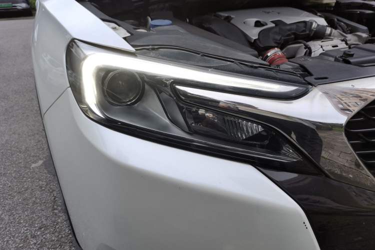 Used DS 6 2016 1.6T Luxury Edition THP160 Right Front Headlight