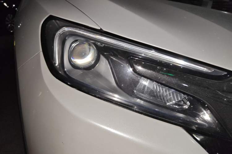 Used DS 6 2016 1.6T Luxury Edition THP160 Right Front Headlight
