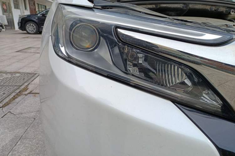 Used DS 6 2016 1.6T Luxury Edition THP160 Right Front Headlight