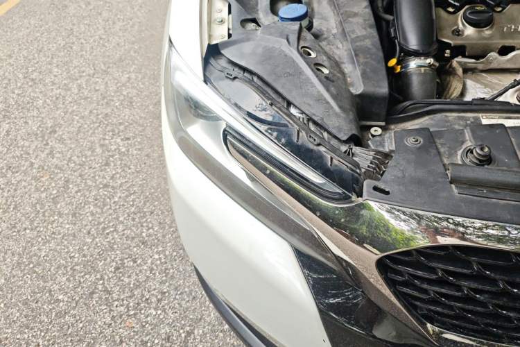 Used DS 6 2016 1.6T Luxury Edition THP160 Right Front Headlight