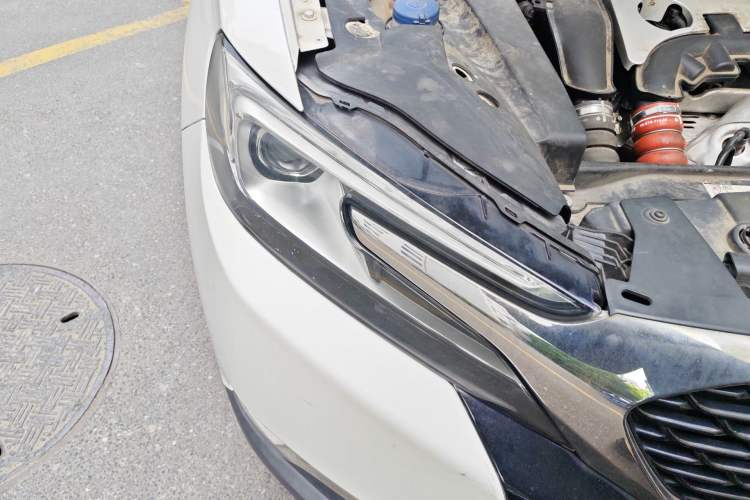 Used DS 6 2016 1.6T Luxury Edition THP160 Right Front Headlight