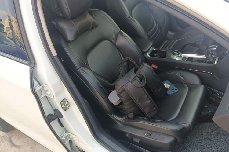 Used DS 6 2016 1.6T Luxury Edition THP160 Right Front Seat