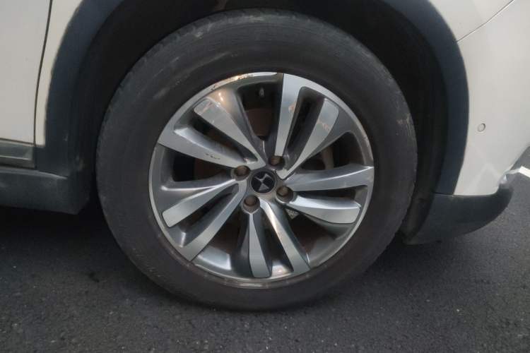 Used DS 6 2016 1.6T Luxury Edition THP160 Right Front Wheel Hub