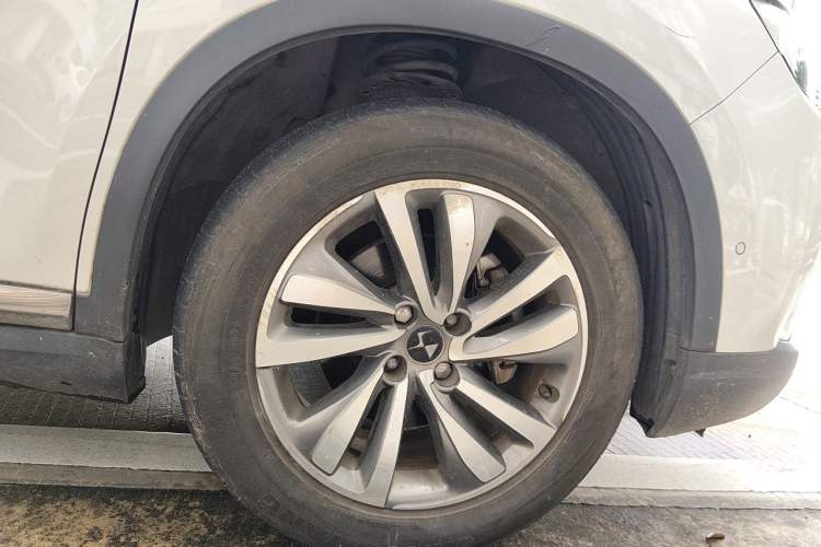 Used DS 6 2016 1.6T Luxury Edition THP160 Right Front Wheel Hub