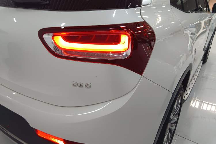 Used DS 6 2016 1.6T Luxury Edition THP160 Right Rear Taillight