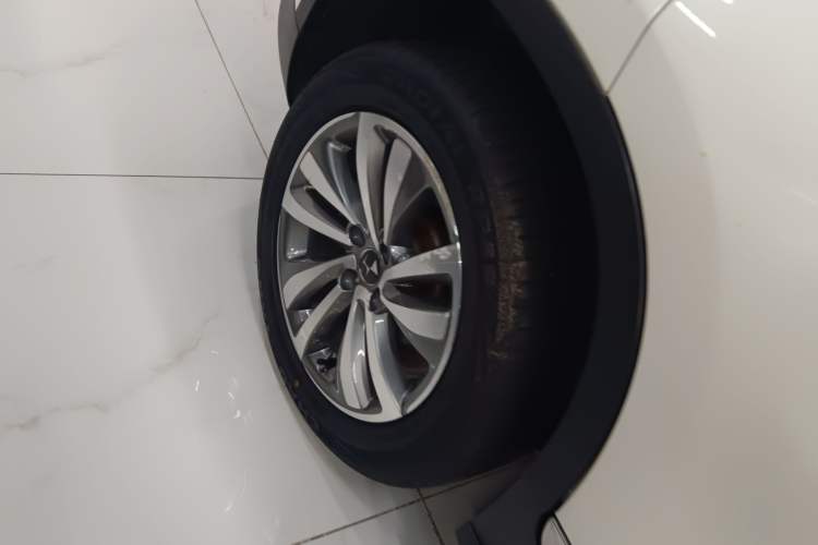 Used DS 6 2016 1.6T Luxury Edition THP160 Right Rear Wheel Hub