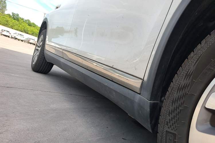 Used DS 6 2016 1.6T Luxury Edition THP160 Right Side Sill
