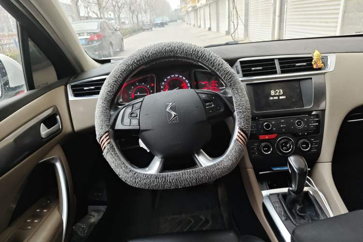 Used DS 6 2016 1.6T Luxury Edition THP160 Steering Wheel