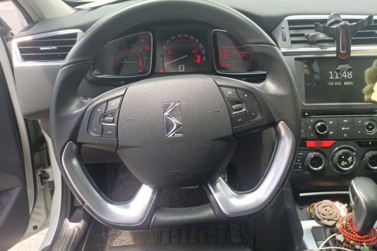Used DS 6 2016 1.6T Luxury Edition THP160 Steering Wheel