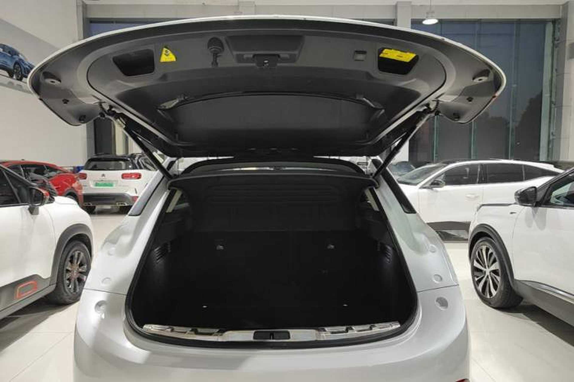 Used DS 6 2016 1.6T Luxury Edition THP160 Trunk