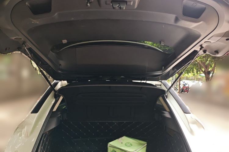 Used DS 6 2016 1.6T Luxury Edition THP160 Trunk