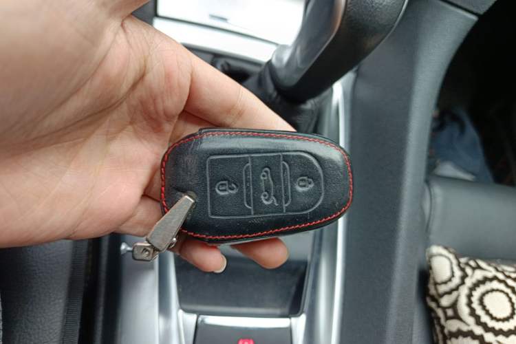 Used DS 6 2016 1.6T Luxury Edition THP160 Vehicle Key