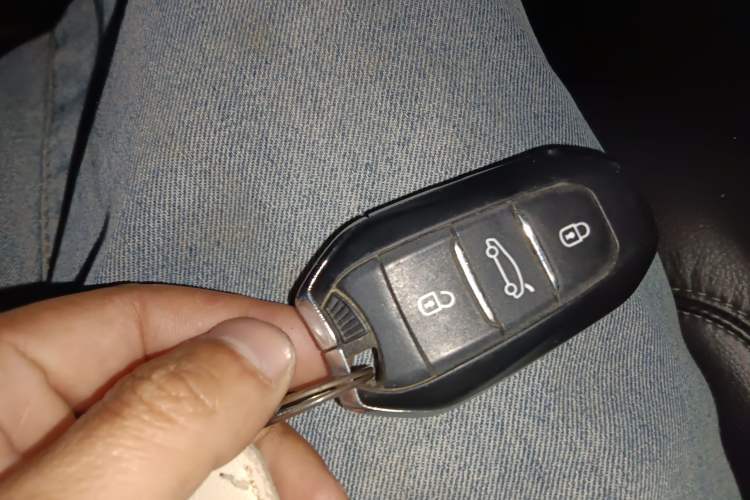 Used DS 6 2016 1.6T Luxury Edition THP160 Vehicle Key