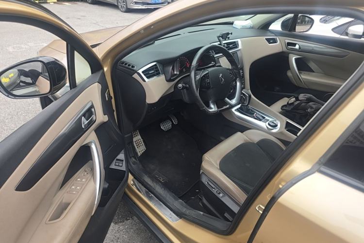 Used DS 6 2016 1.8T 60th Anniversary Limited Edition THP200 Driver Seat