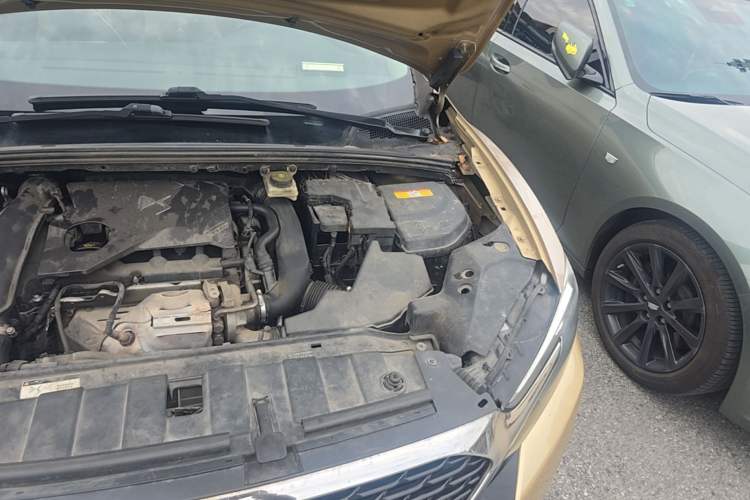 Used DS 6 2016 1.8T 60th Anniversary Limited Edition THP200 Engine Bay Left