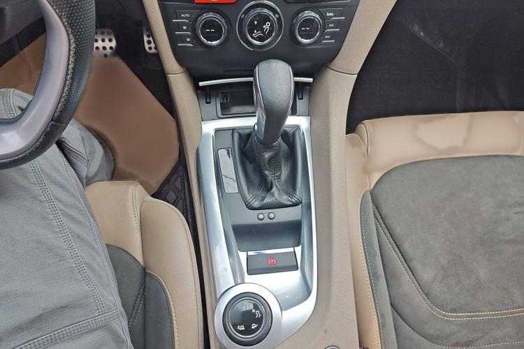 Used DS 6 2016 1.8T 60th Anniversary Limited Edition THP200 Gear Lever