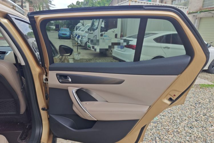 Used DS 6 2016 1.8T 60th Anniversary Limited Edition THP200 Interior 5
