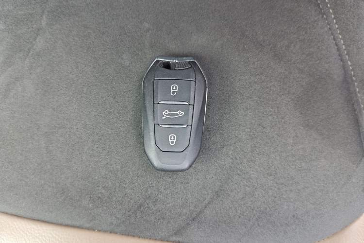 Used DS 6 2016 1.8T 60th Anniversary Limited Edition THP200 Interior 8