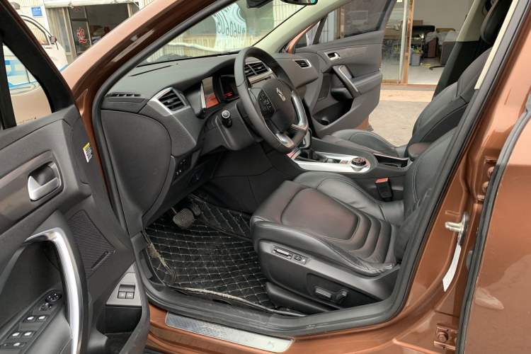 Used DS 6 2016 1.6T Luxury Edition THP160 Left Front Seat