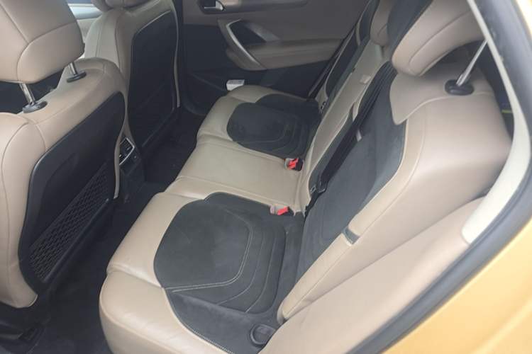 Used DS 6 2016 1.8T 60th Anniversary Limited Edition THP200 Left Rear Seat