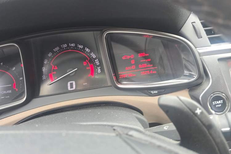 Used DS 6 2016 1.8T 60th Anniversary Limited Edition THP200 Odometer Close Up
