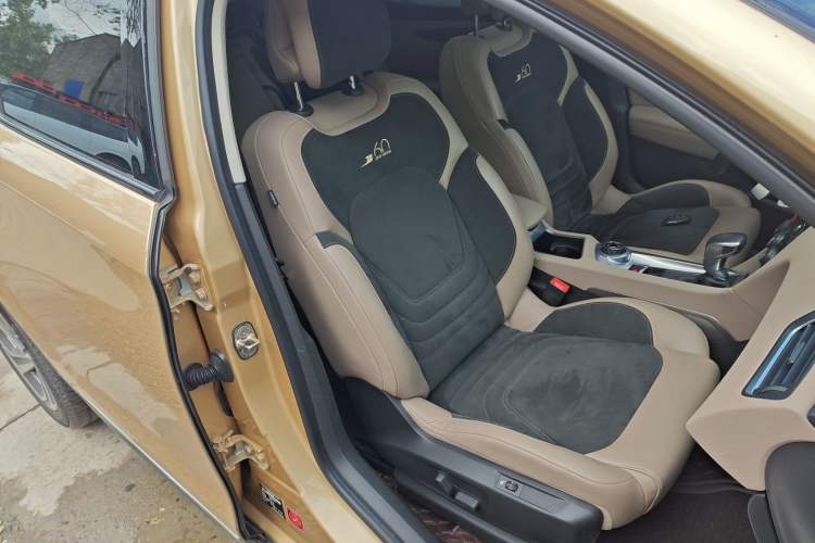 Used DS 6 2016 1.8T 60th Anniversary Limited Edition THP200 Right Front Seat