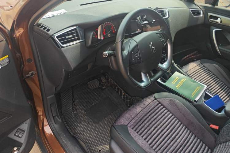 Used DS 6 2017 1.6T Elegant Edition THP160 Driver Seat