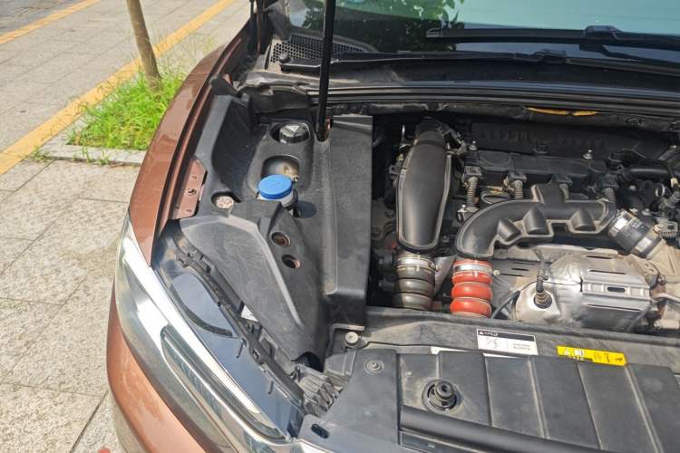 Used DS 6 2017 1.6T Elegant Edition THP160 Engine Bay Right