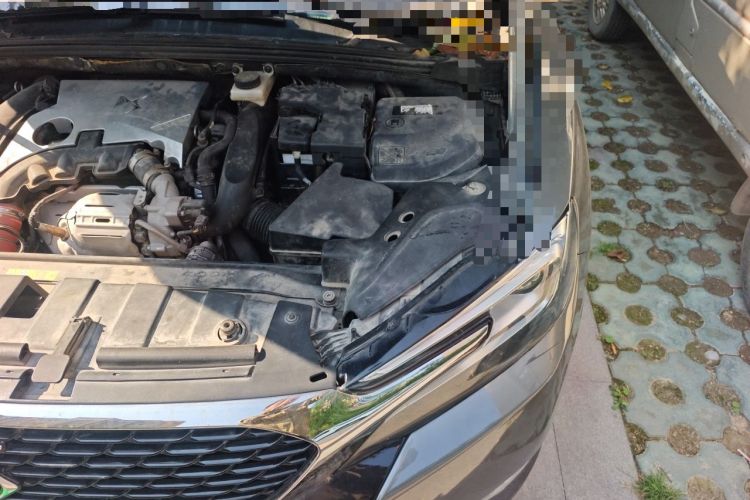 Used DS 6 2017 1.6T Prestige Edition THP160 Engine Bay Left
