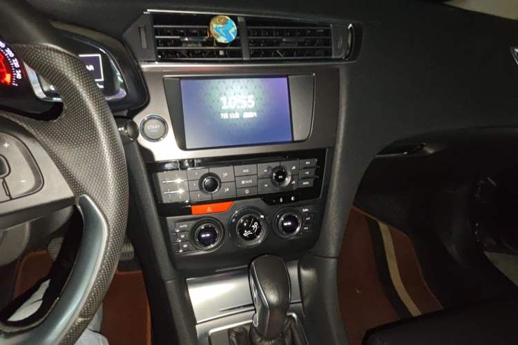 Used DS 6 2017 1.6T Luxury Edition THP160 Audio And AC Panel