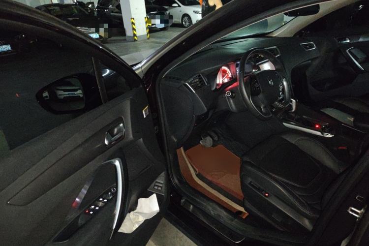 Used DS 6 2017 1.6T Luxury Edition THP160 Driver Seat