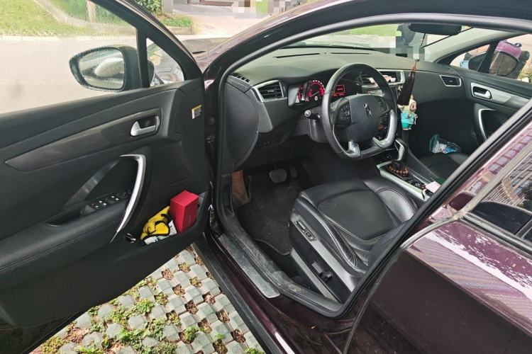 Used DS 6 2017 1.6T Luxury Edition THP160 Driver Seat