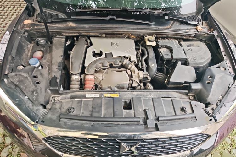 Used DS 6 2017 1.6T Luxury Edition THP160 Engine Bay