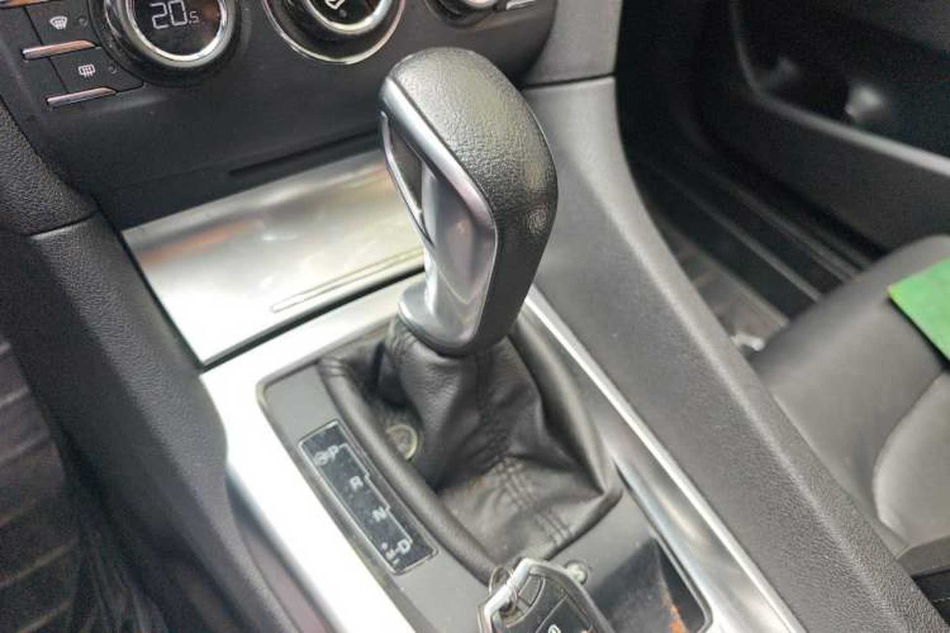 Used DS 6 2017 1.6T Prestige Edition THP160 Gear Lever