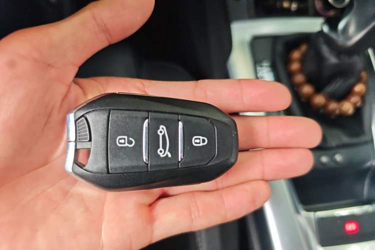 Used DS 6 2017 1.6T Luxury Edition THP160 Vehicle Key